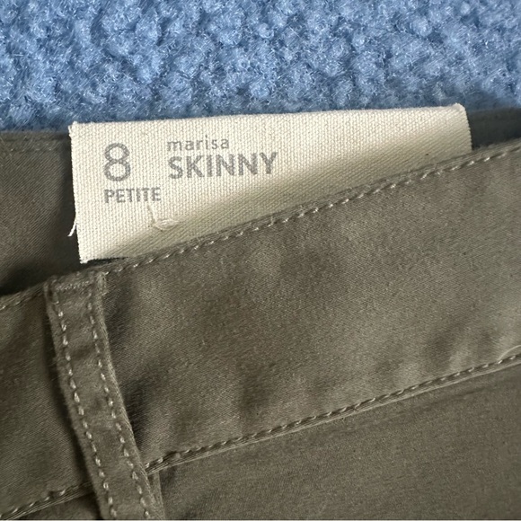 Loft Petites NWT Olive Green Marisa Skinnny Pants with Zippers Size 8P - Picture 5 of 11